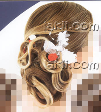 تسريحات جديده وأفكار عديده لليلة فريدة aros_T11.jpg