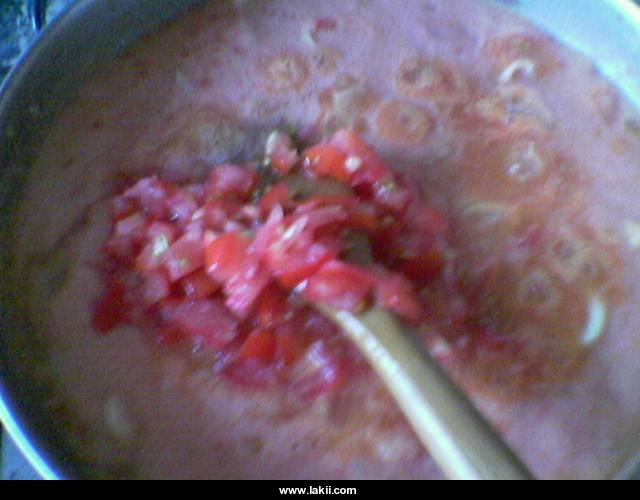 http://www.lakii.net/images/May05/ashraf_6fi7Jz.jpg